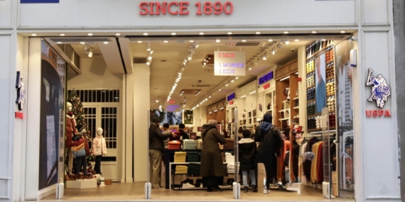 Saat & Saat, Giyim Sektörüne Aydınlı Grup Satın Alımıyla Giriş Yaptı