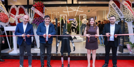 İzmit’te Dev Mağaza Açıldı: Yeni Koza, Yapay Zeka ile Kapılarını Araladı!