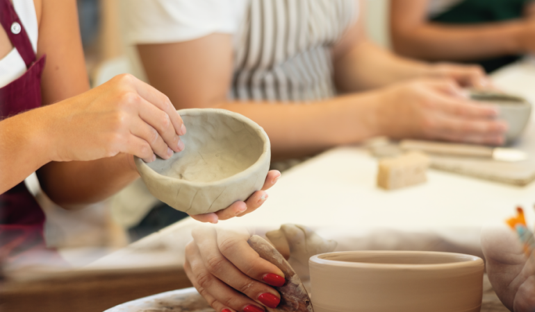 Claymore Art Studio Moda Yeni Sezon Seramik Eğitimi ve Üretim Programlarını Başlattı