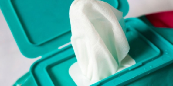 Birleşik Krallık Perakende Pazarında Plastik İçeren Islak Mendillerin Satışı Yasaklanıyor